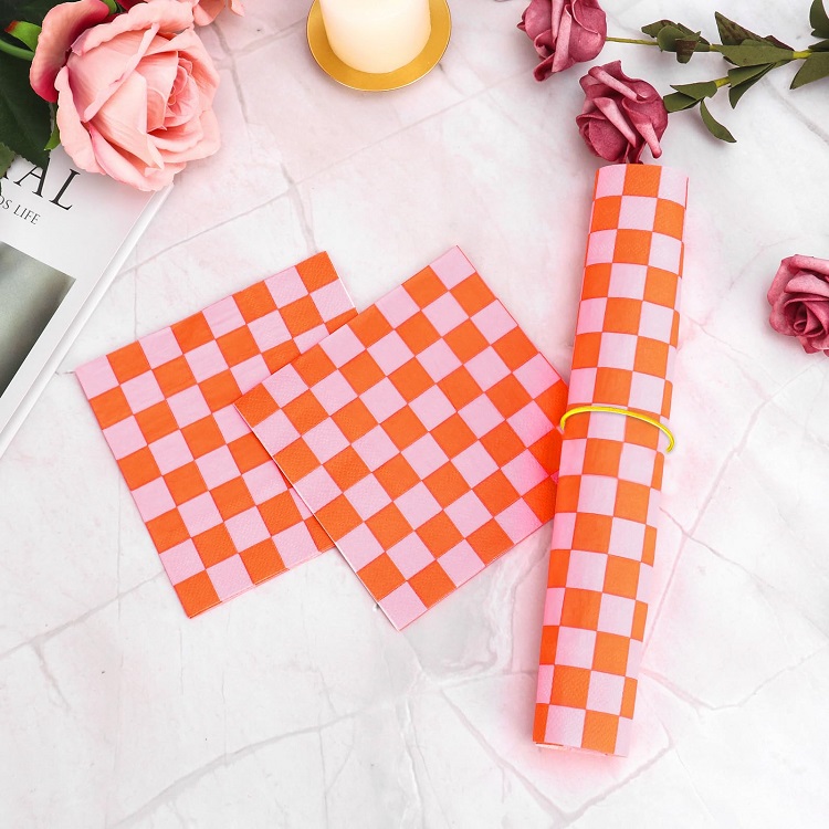 Como o guardanapo de papel xadrez vermelho para piquenique eleva os jantares ao ar livre e a apresentação de eventos?
